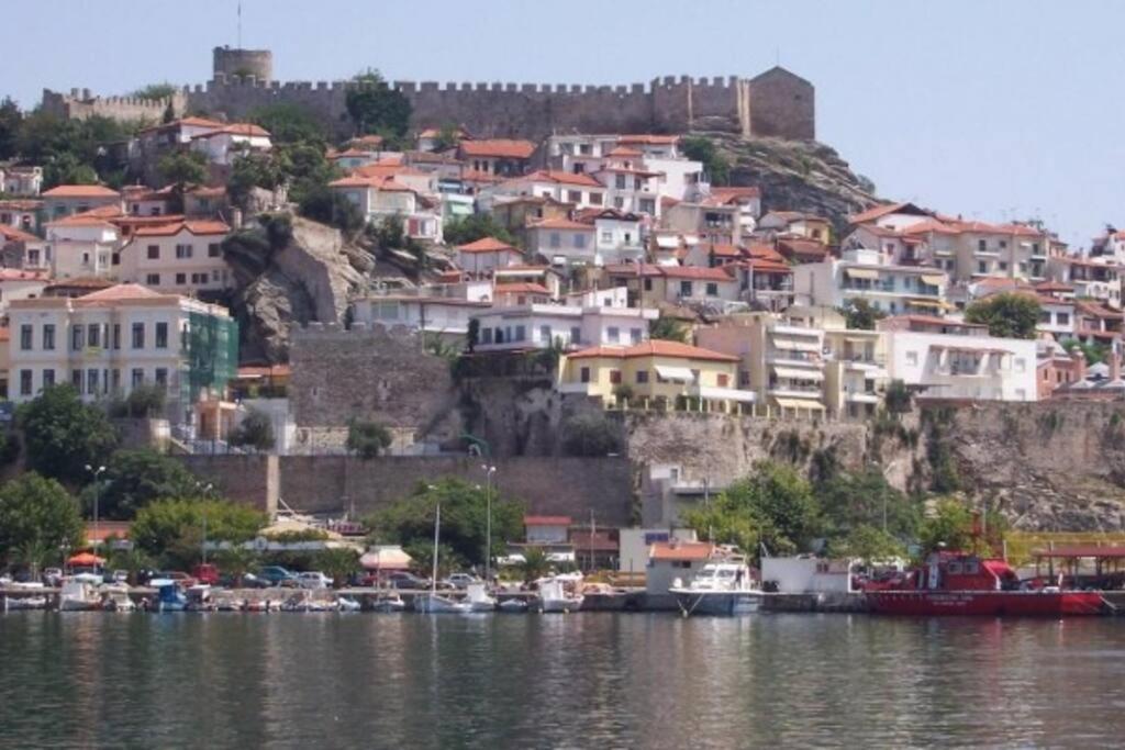 E & F Sea View Flat Apartman Néa Péramos Kültér fotó
